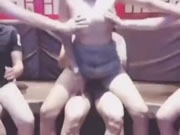 Dziewczyny z Tajwanu KTV stymulują seks